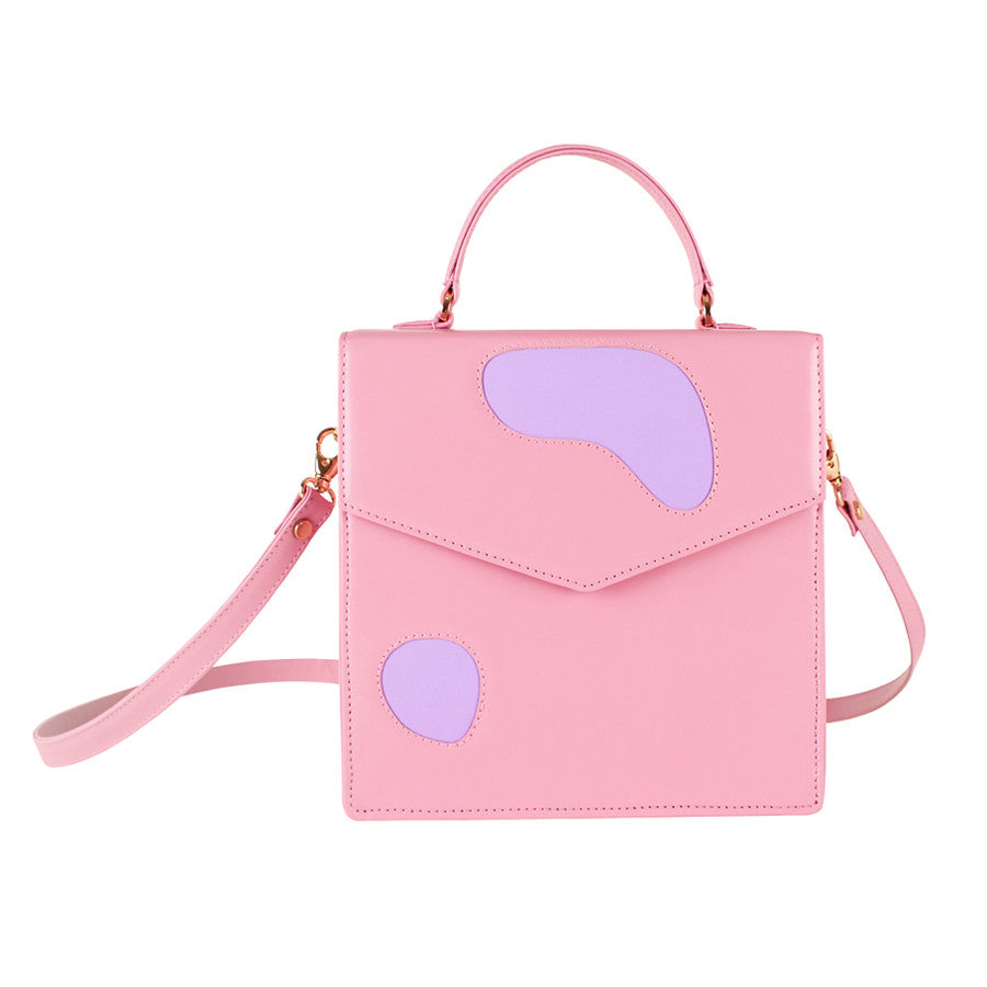 I love the shape of the first bag!! Im looking for the pink